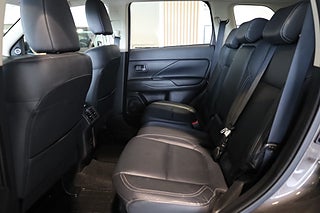 SUV Mitsubishi Outlander 13 av 28