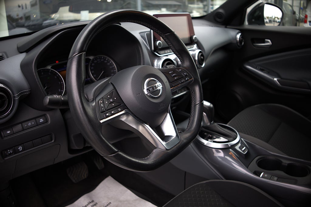Nissan Juke N-CONNECTA 1.0 DIG-T 117hk DCT B-Kamera Carplay NAVI