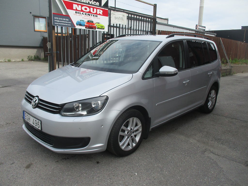 Volkswagen Touran 7-seater 1.6 TDI DPF Masters Euro 5(AUTO)