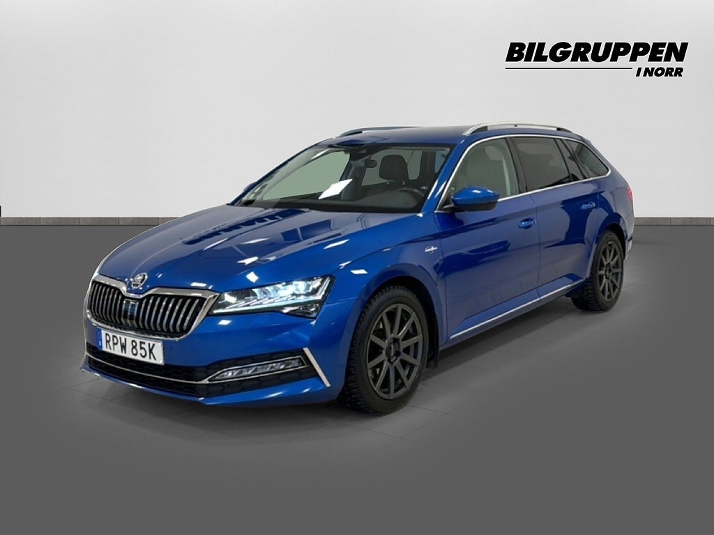 Skoda Superb Kombi 2.0 TDI 4x4 (V-Hjul/Drag) 3,95% RÄNTA 