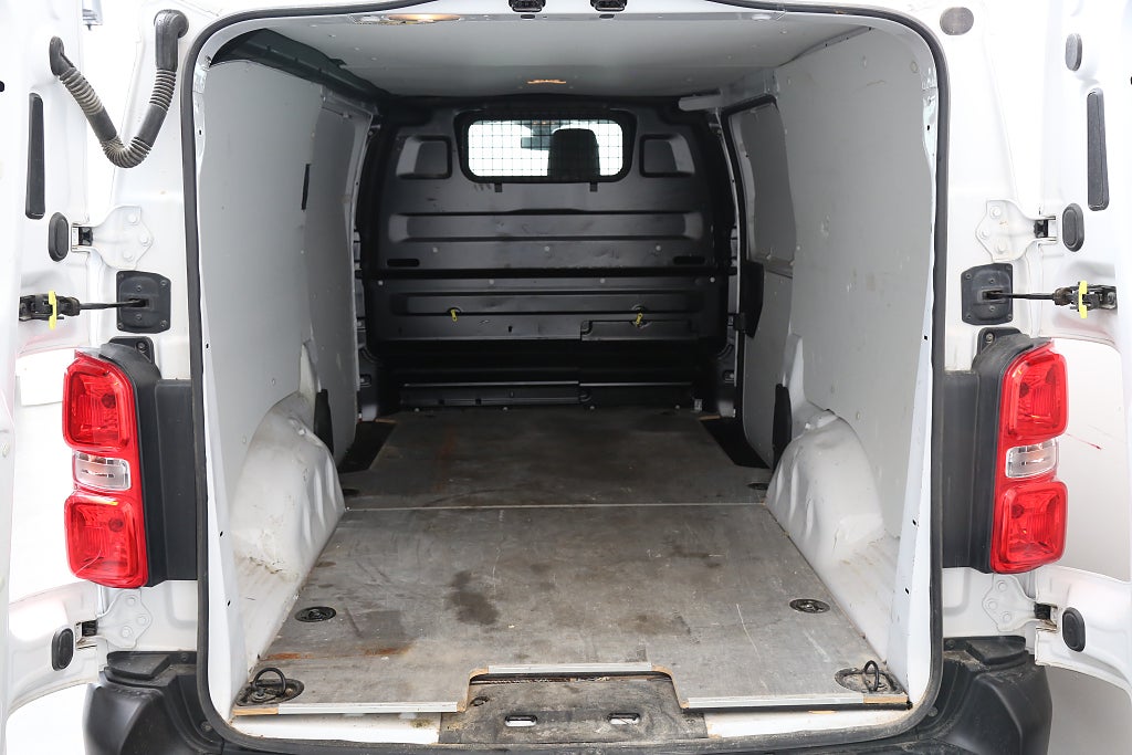 Toyota ProAce 2,0 D-4D Long | Moms | Kamera | Drag