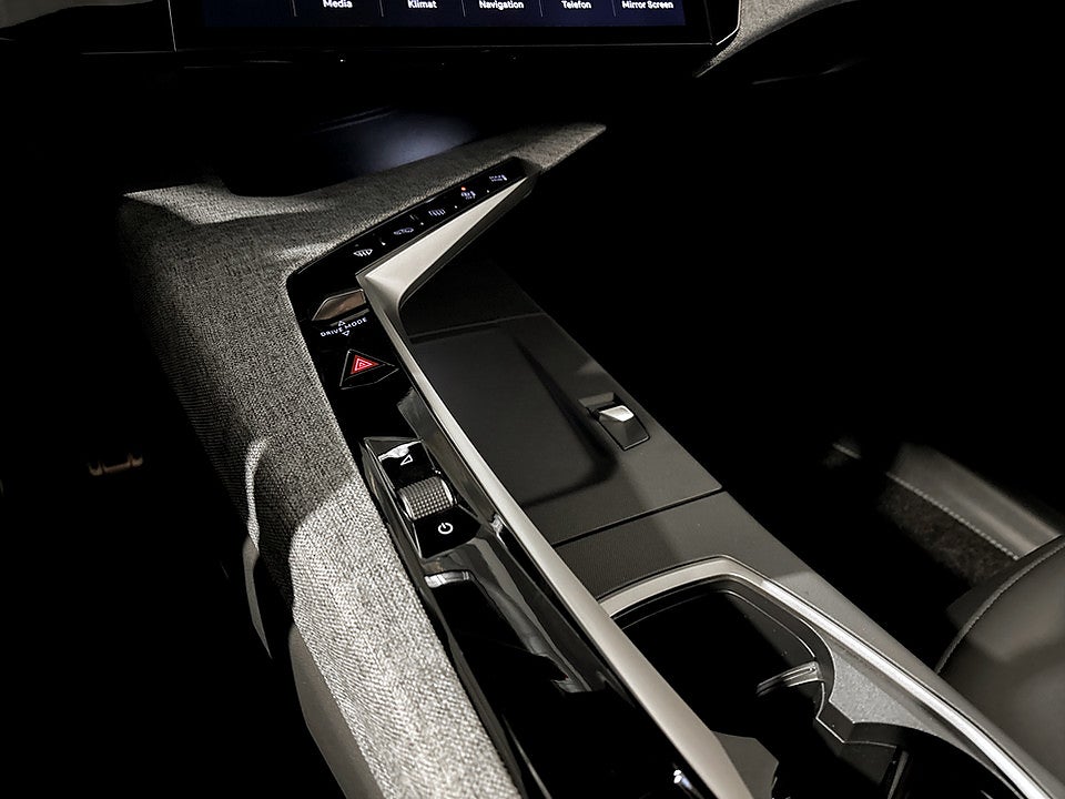 Bild på Peugeot 3008 GT PHEV - OMGÅENDE LEVERANS!