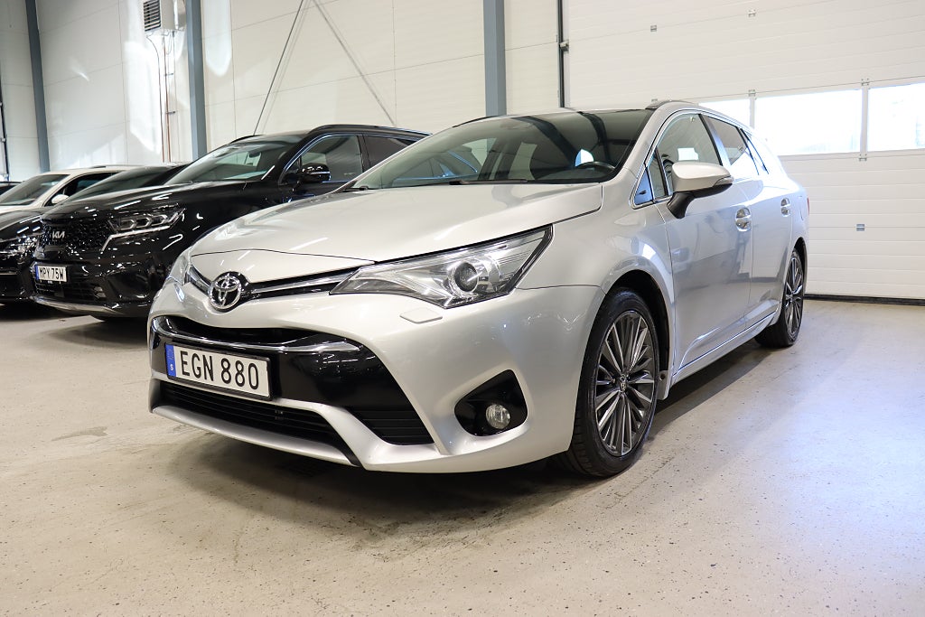 Toyota Avensis Kombi 1.8 Valvematic Active Plus Drag Läder B-Kam 147hk