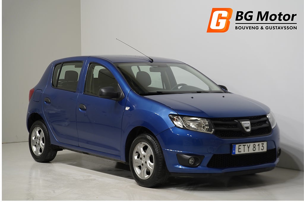 Dacia Sandero 0.9 TCe 90hk Lågmil AC/Navi/Nyserv 1,99% Ränta