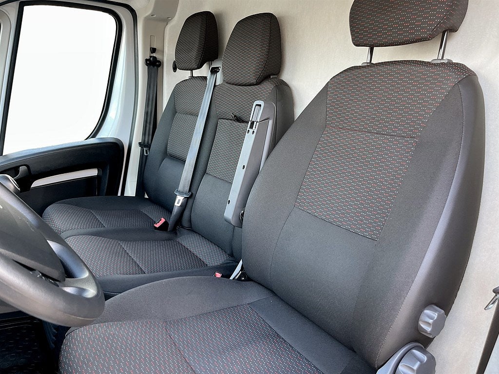 Bild på Peugeot Boxer Van 335 PRO+ 2.2 BHDi 140hk Aut L3H2 - B-KAMERA, DRAG