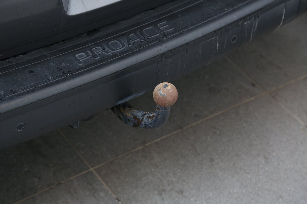 Toyota Proace Verso 2,0 D-4D 144hk Aut 9-sits Värmare Drag Leasbar 2023