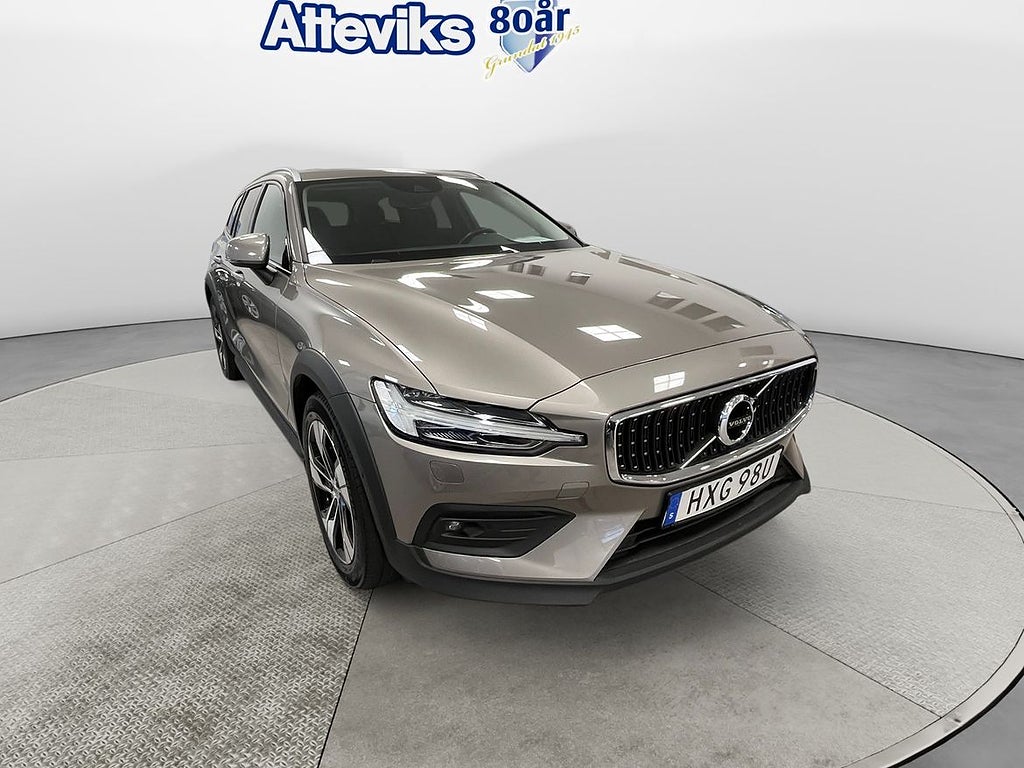 Volvo V60 Cross Country B4 *P.värmare/Elstol förare*