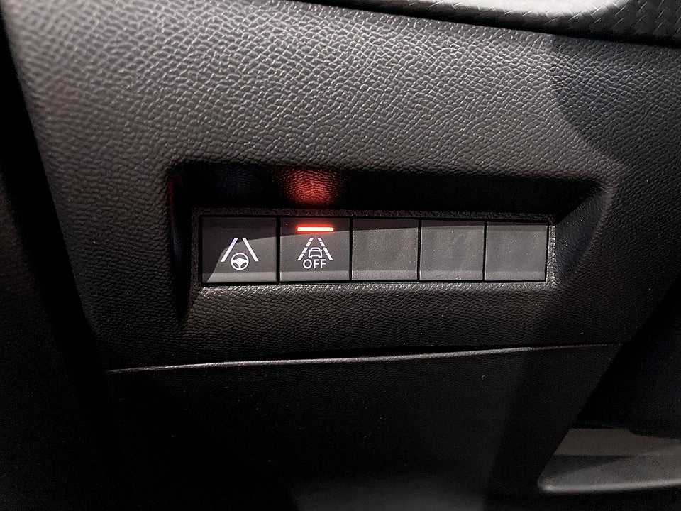 Bild på Peugeot E-208 GT 50kWh 136hk Aut B-KAMERA CARPLAY