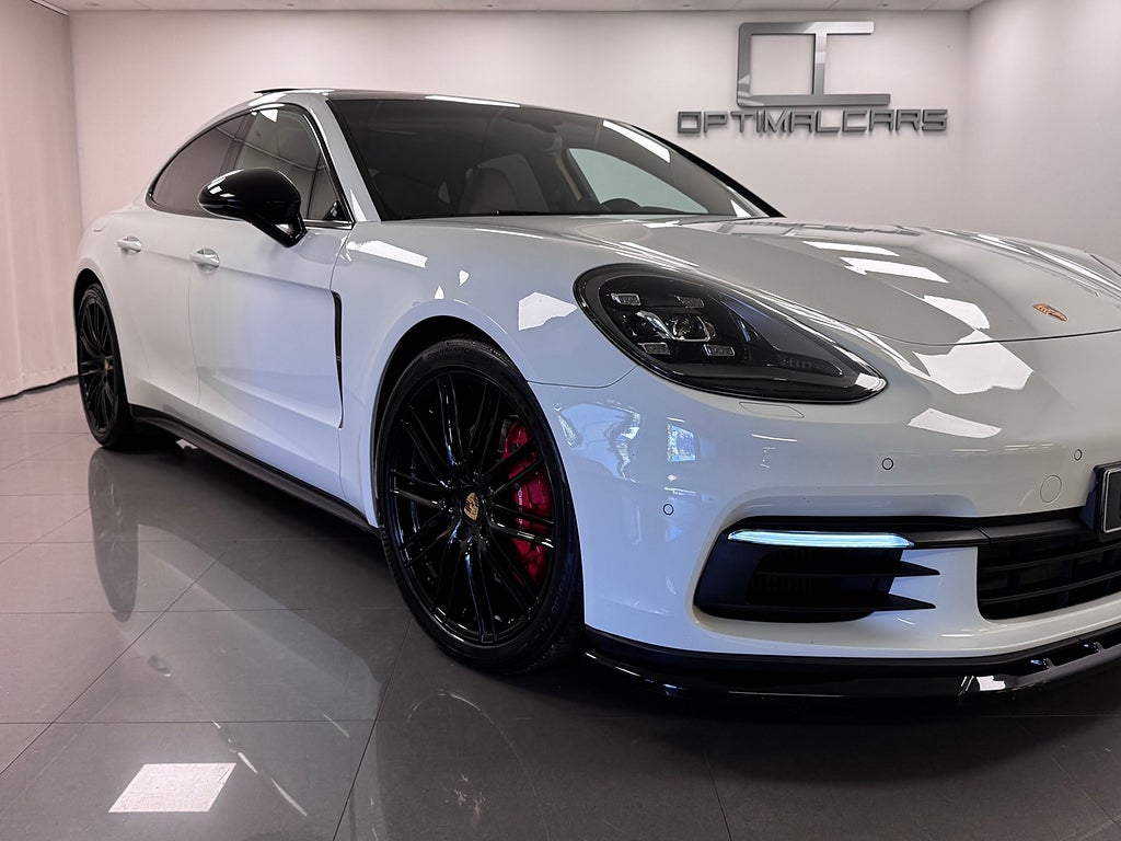Porsche Panamera 2017 - miniatyr 2