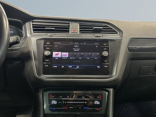 Volkswagen Tiguan 2.0 TDI 4M Elegance MOMS/Kamera/Drag/S&VDäck/D-värmare – bild 11
