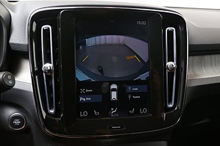 SUV Volvo XC40 25 av 32