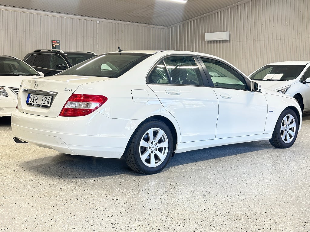 Mercedes-Benz C 180 CGI BlueEFFICIENCY 5G-Tronic Classic Euro5 Nyservad