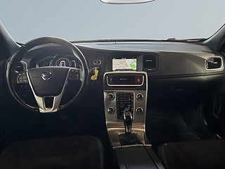Volvo V60 D4 Momentum S&Vhjul/ Drag/Dvärm/Nav/Rattvärm/KamremBytt – bild 8