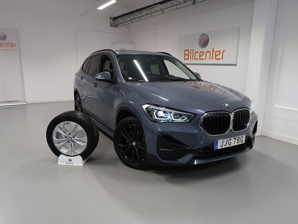 BMW X1 xDrive25e Plug-In Hybrid V-Däck ingår HeadUp-Navi-Pano-Bluetooth