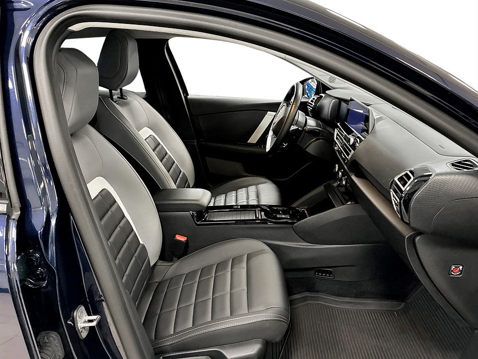Bild på Citroen C4 X Hybrid 145hk Aut CARPLAY NAVI