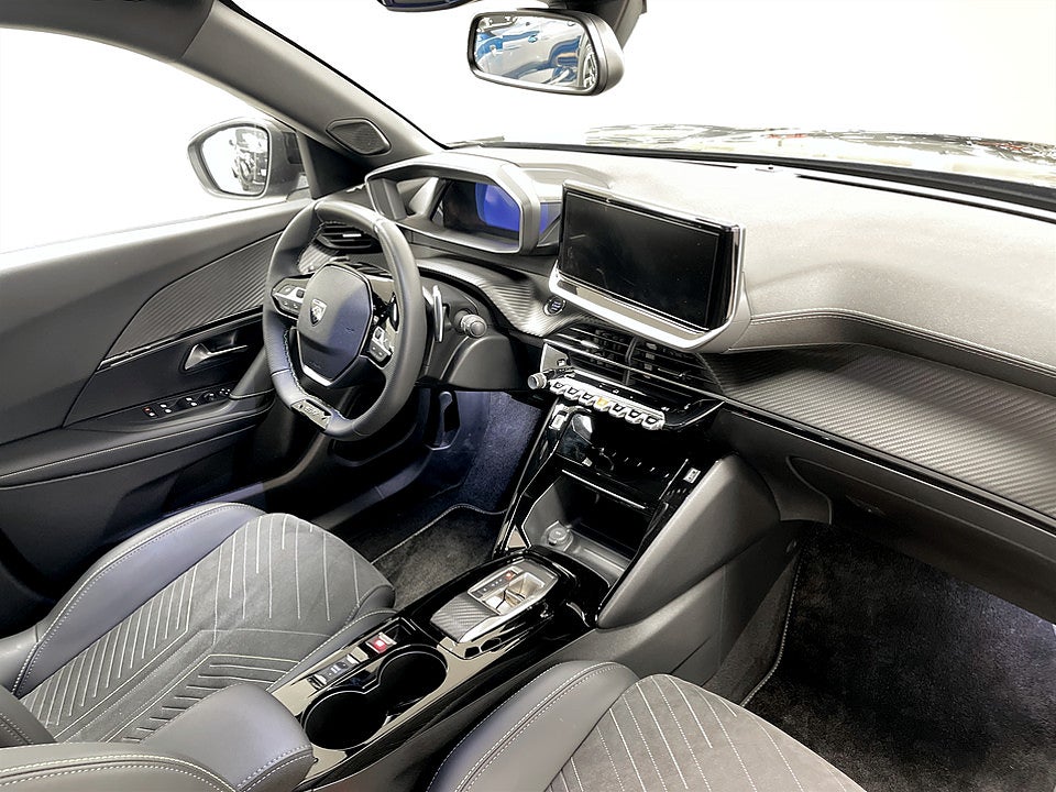 Bild på Peugeot 2008 GT 1.2 PT 130hk Aut B-KAMERA NAVI