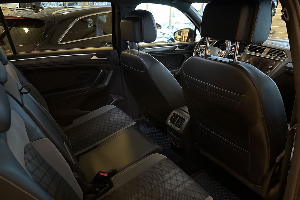 Volkswagen Tiguan Allspace 7-sätes 2.0TDI 4Motion R-Line Drag Värmare Kam miniatyr 14