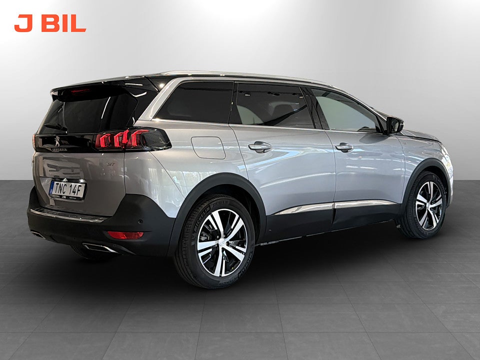 Bild på Peugeot 5008 GT 1.2 PT 130hk Aut 7-SITS B-KAMERA CARPLAY