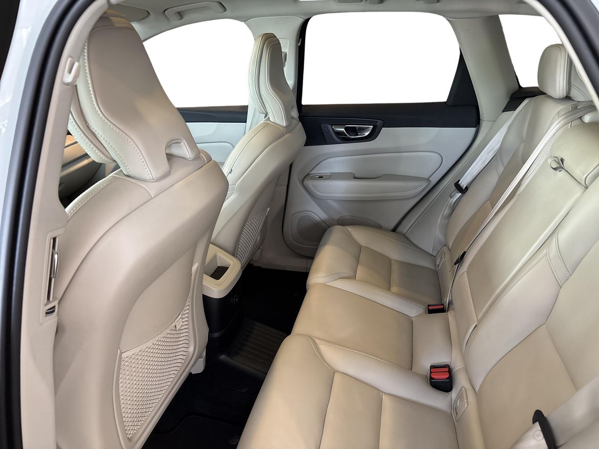 Volvo XC60 2022, bild 7/10