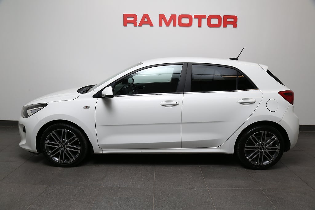 Kia Rio 1,2 84hk Launch Edition CarPlay P-sensorer 2017