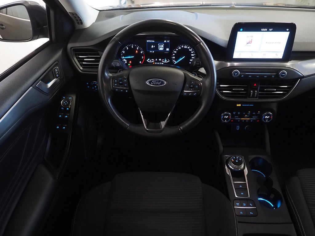 Ford Focus Kombi 1.5 SelectShift Aut Titanium 150hk Kamera 2019