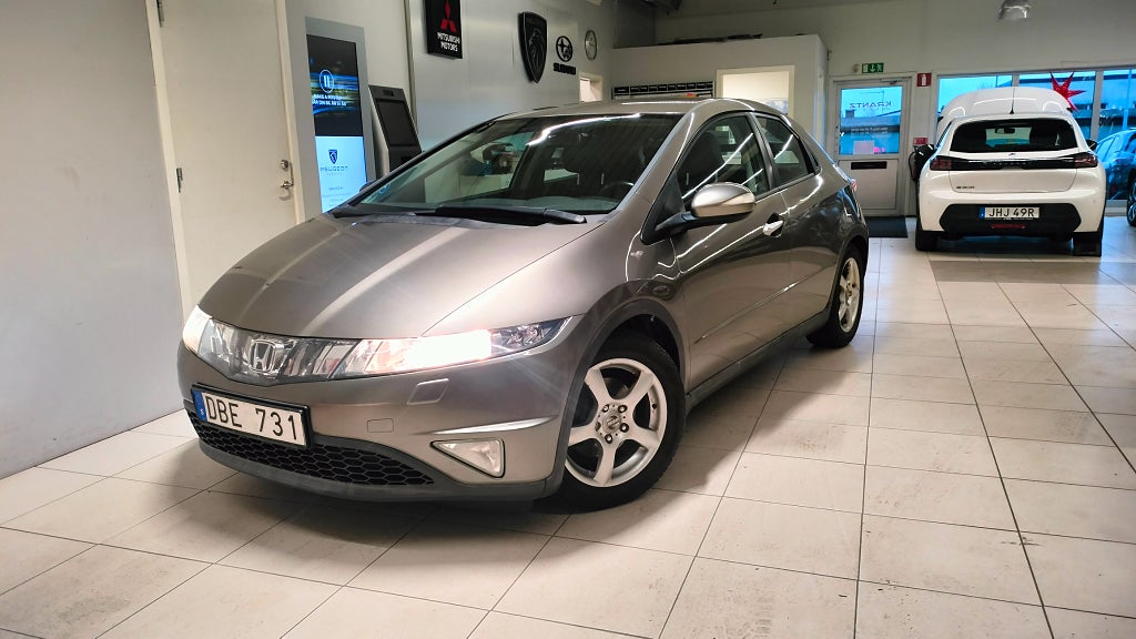 Honda Civic 5-dörrar 1.8 i-VTEC Sport 