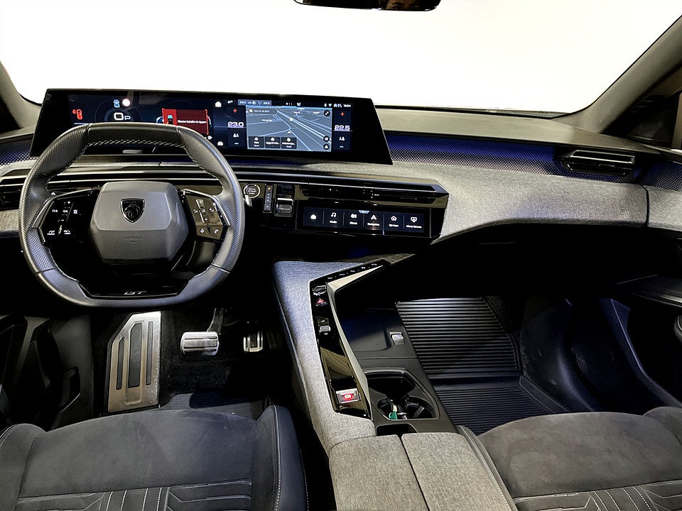Bild på Peugeot 5008 GT Hybrid 145hk Aut 7-SITS B-KAMERA CARPLAY