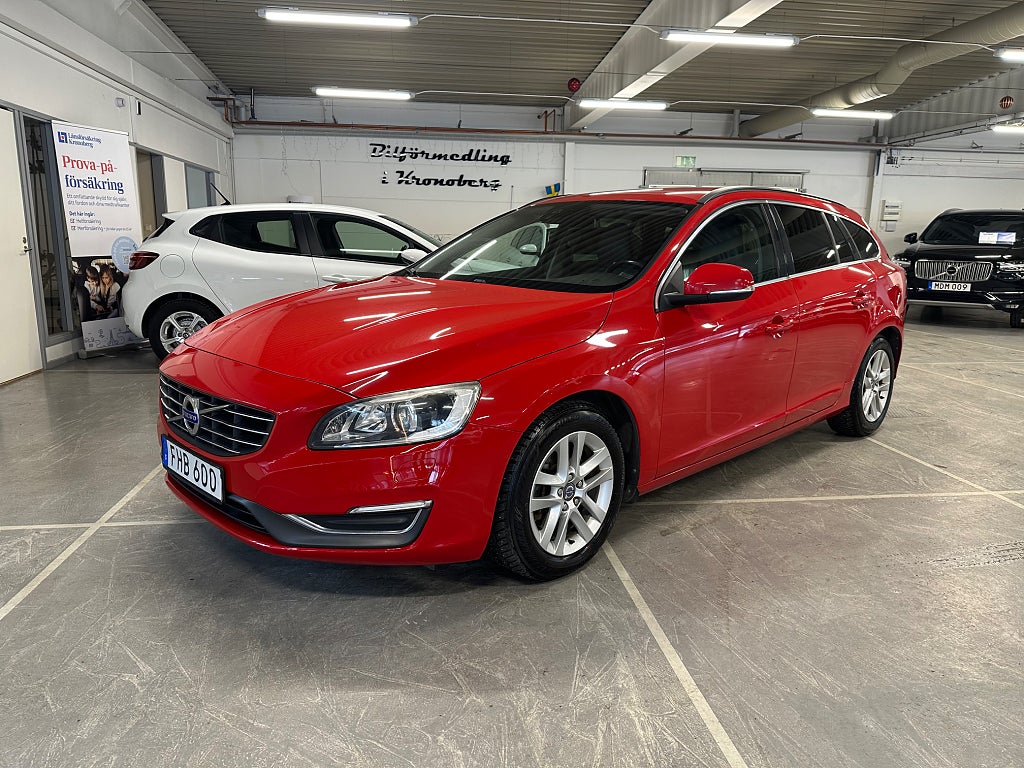 Volvo V60 D4 Momentum Värmare Skinn Rattvärme Drag Kamrembytt