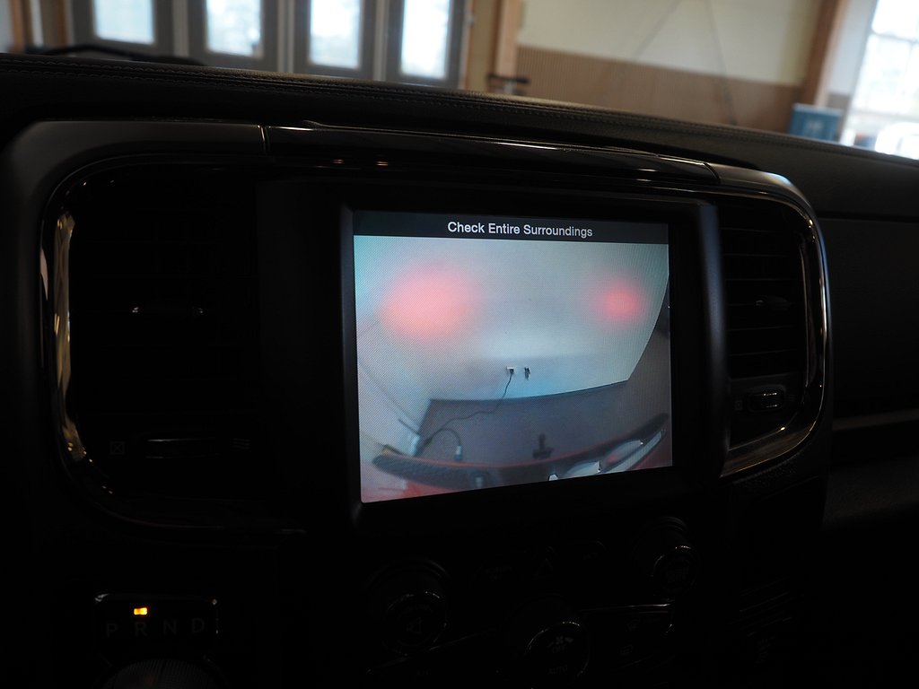 RAM 1500 HEMI Quad Cab 5.7 V8 HEMI 4x4 395hk |Drag|Kamera| 2014