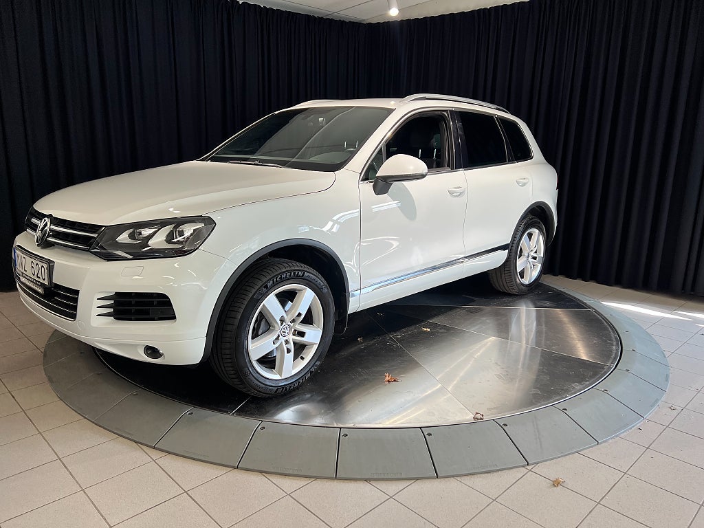 Volkswagen Touareg 3.0 V6 TDI 4M LÄDER DRAG D-Värmare NAVI 245 hk