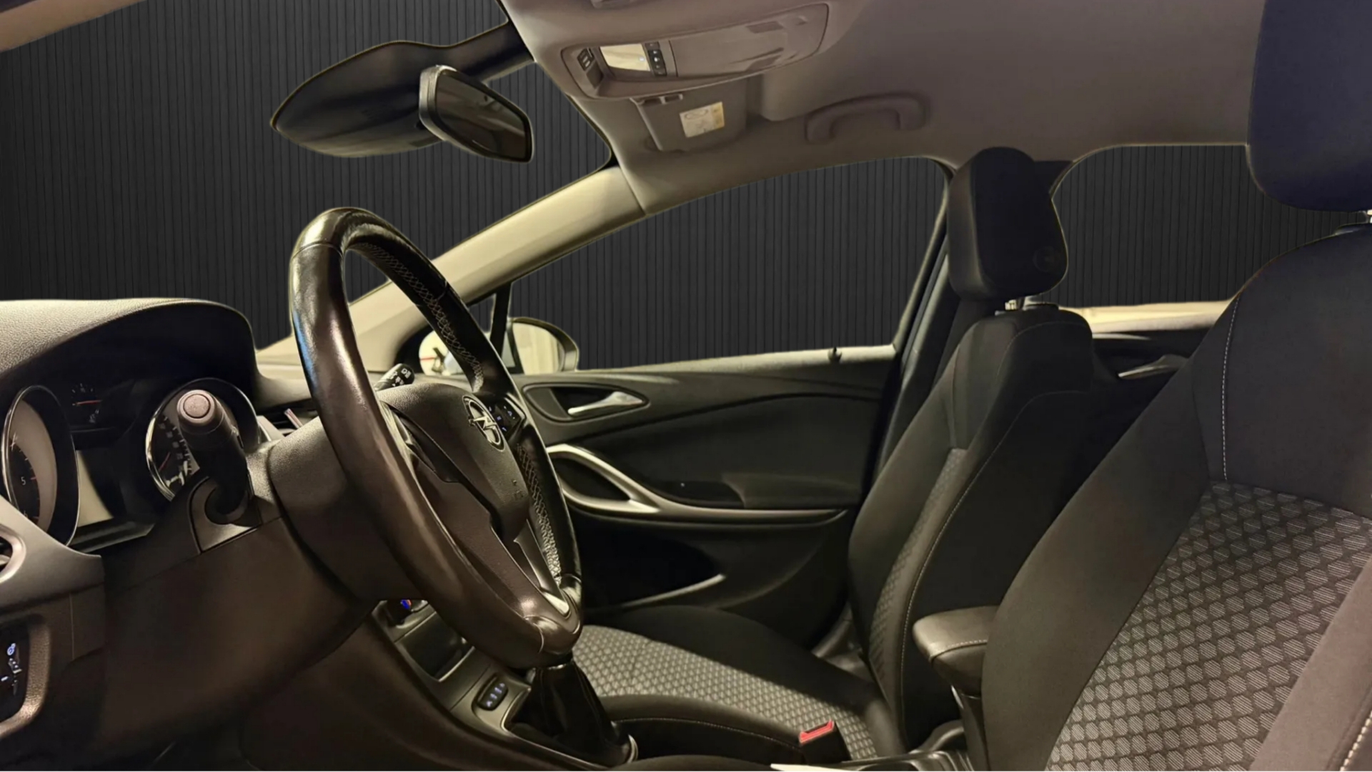 Opel Astra 2018, photo 6/35
