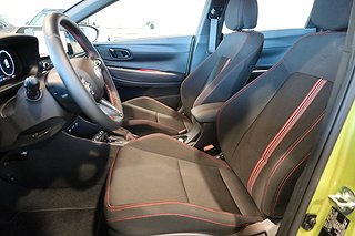 Halvkombi Hyundai i20 11 av 23