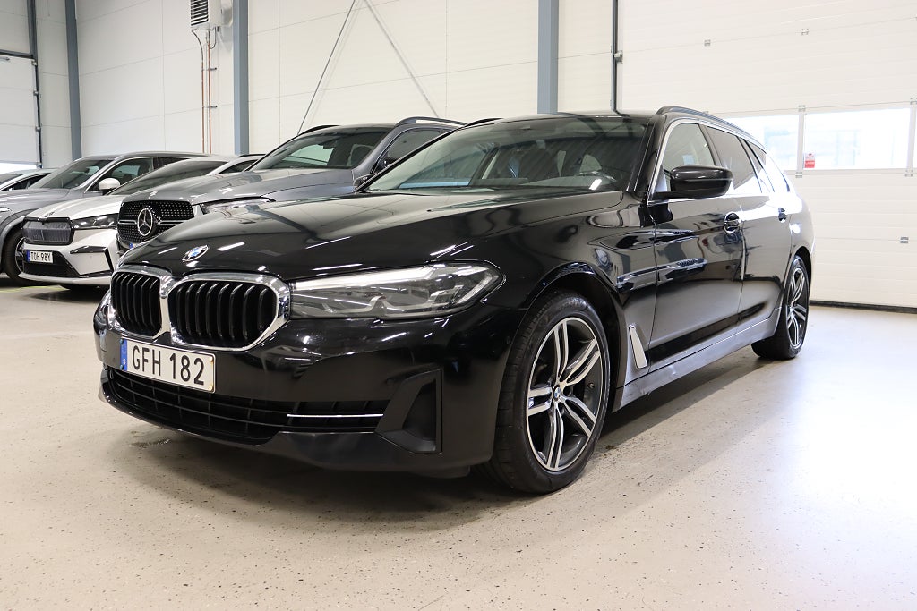 BMW 520d xDrive Touring B-Kamera Läder Navi P-Värm 190hk