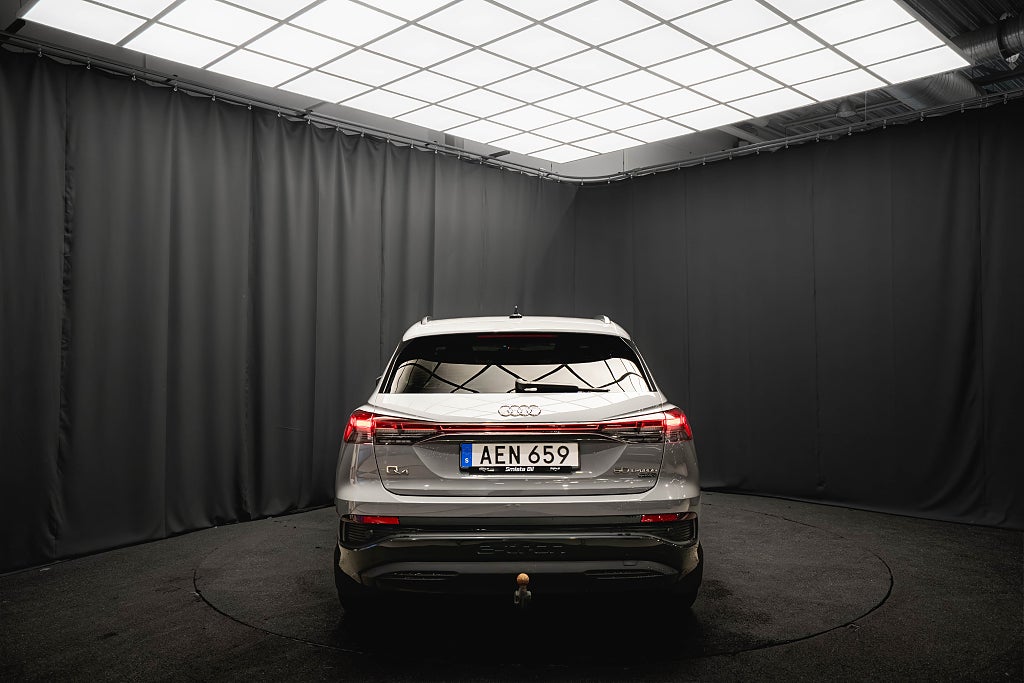 Audi Q4 e-tron 50 QUATTRO PRO ADVANCED 20 LÄDER DRAG KAMERA SONOS MOM