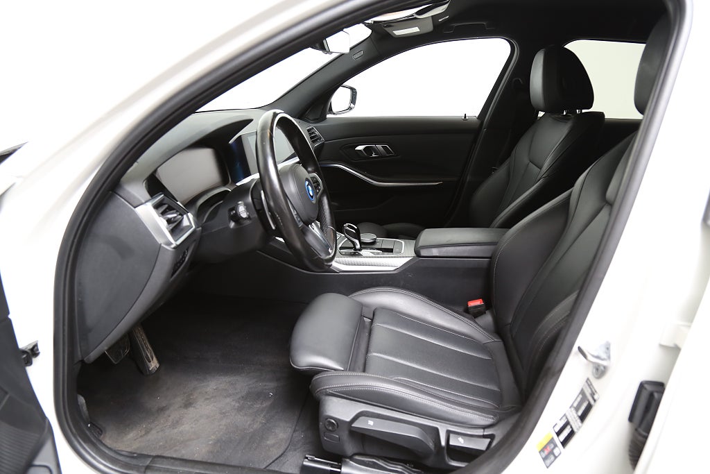 BMW 330e xDrive 292hk Touring  M Sport Aut Läder Drag Leasbar 2022