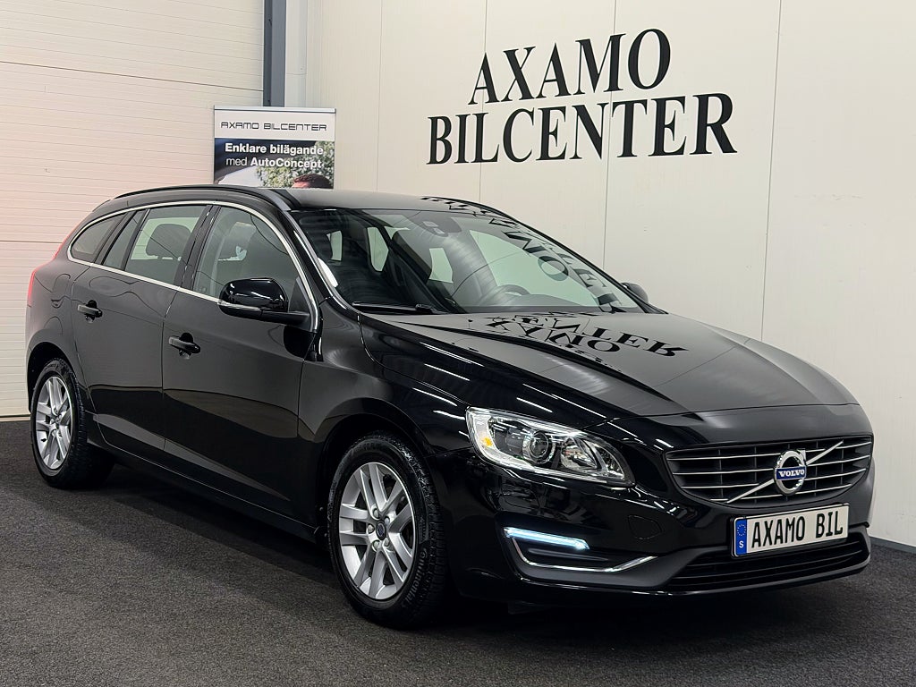 Volvo V60 T3 152Hk Momentum Nybytt Kamrem Drag*1-Ägare*1656kr/mån