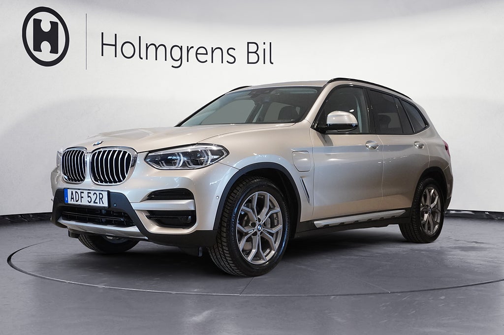 BMW X3 xDrive30e Ränta 4,95% | xLine Innovation Drag HUD HiFi Kamera