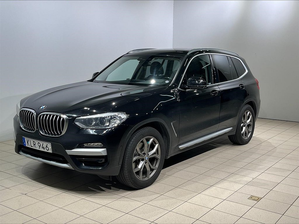 BMW X3 xDrive20d xLine Navi Panorama Elstol Värmare Kamera