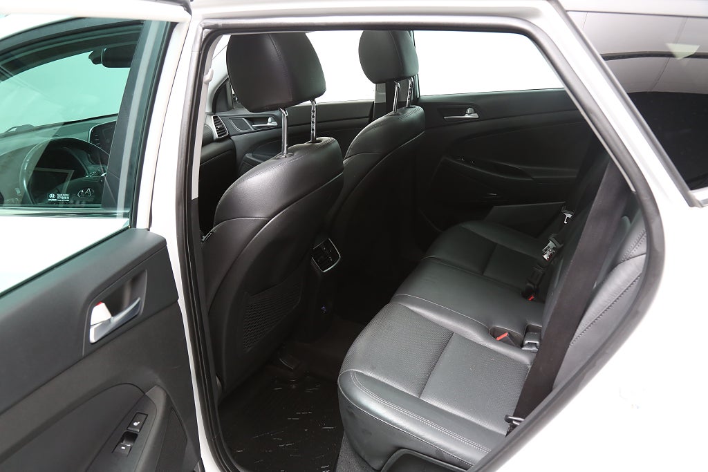 Hyundai Tucson 2,0 CRDi 185hk Premium 4WD Aut Pano Skinn 360° Dragkrok