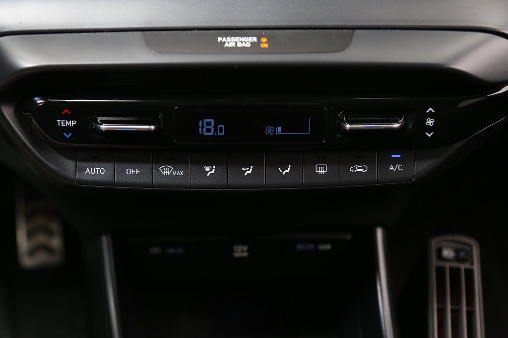 Hyundai Bayon 1,0 T-GDI 100hk Advanced Aut 1ägare Motorv Dragkrok 2022
