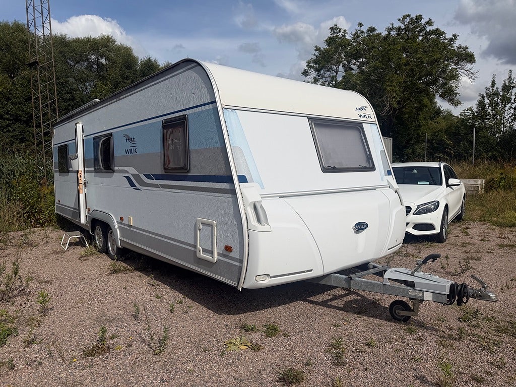 Wilk S4 700