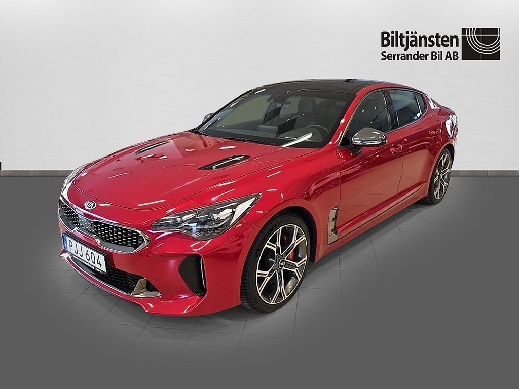 Kia Stinger GT 3.3 V6 T-GDI AWD (370 HK)