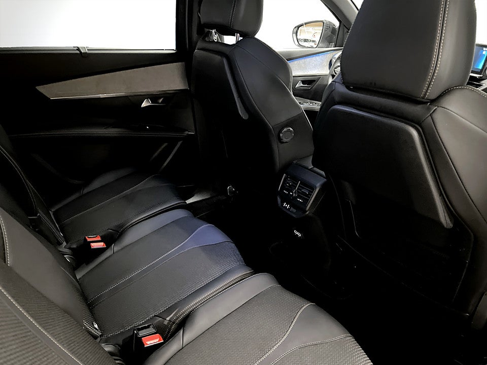 Bild på Peugeot 5008 GT 1.2 PT 130hk Aut 7-SITS B-KAMER CARPLAY