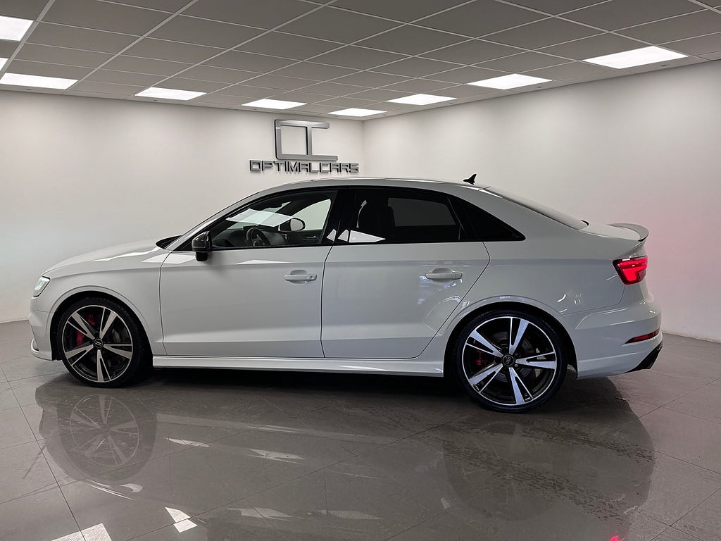 Audi RS3 2018 - miniatyr 12