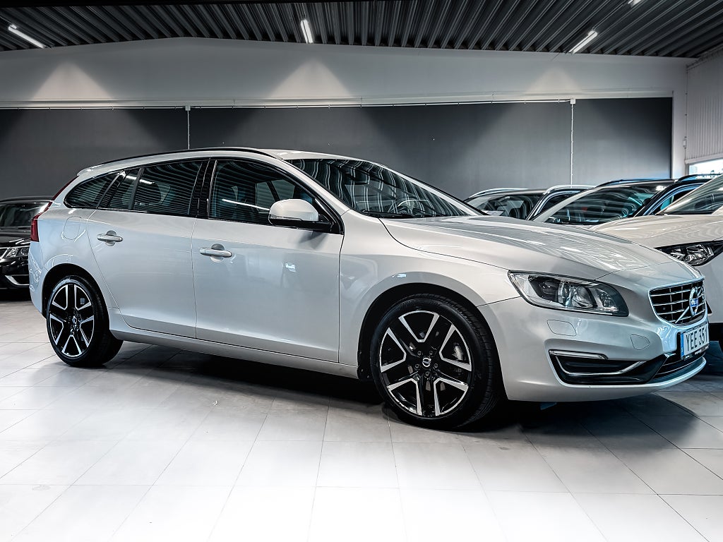 Volvo V60 D4 Momentum Skinn Kamrem Bytt PDC Levereras Nybes