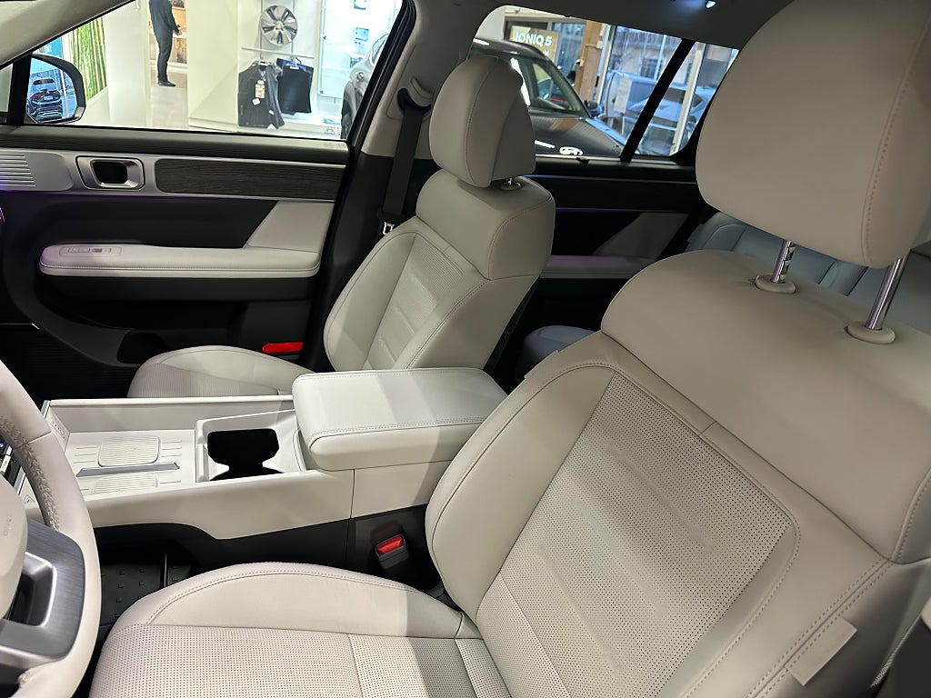 Hyundai Santa Fe Advanced AWD PHEV 252hk 2,49% ränta thumbnail