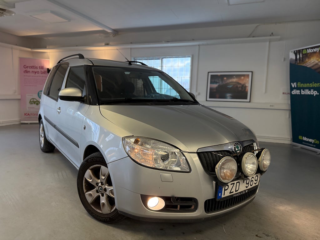 Skoda Roomster 1.6 ** Låg skatt ** Ny Bess **