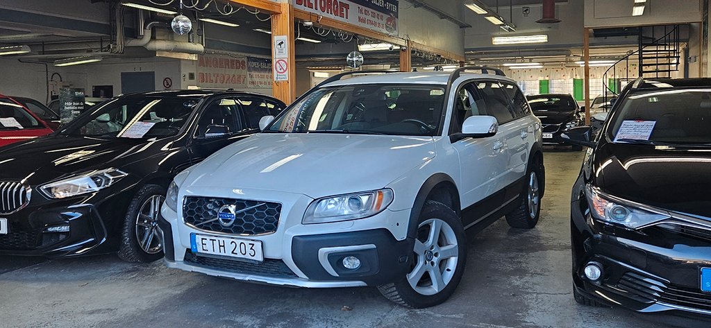 Volvo XC70 D5 AWD AUTOMAT Polis BIL Euro 6 220hk