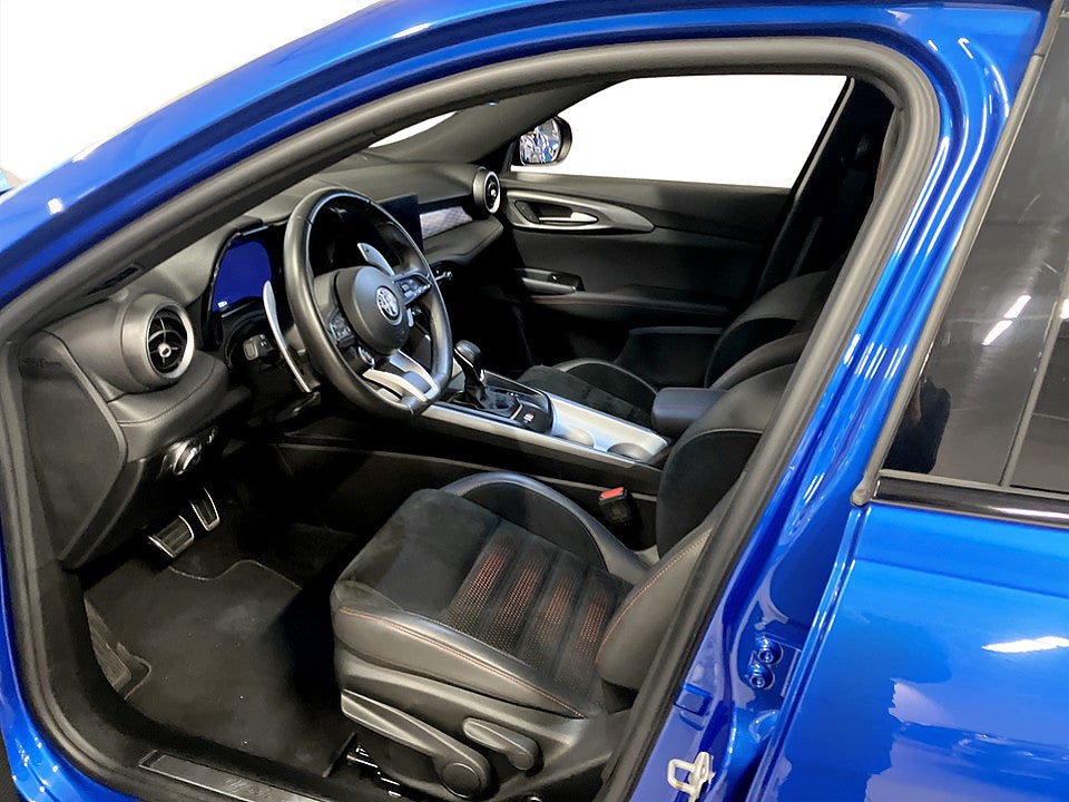 Bild på Alfa Romeo Tonale Edizione Speciale Hybrid 1.5 T TCT 130hk Aut B-KAMERA 