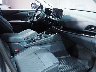 SUV Nissan Qashqai 6 av 25